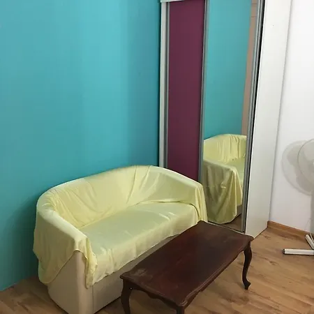 Regim Fundeni Restaurant Margineni Apartment